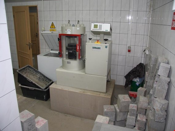 Used Form Test Compression Testing Machine for Sale (Auction Premium) | NetBid Industrial Auctions